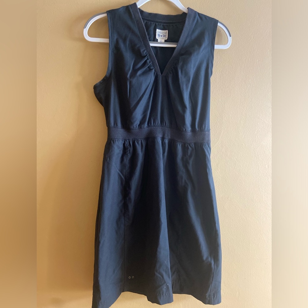 Converse “One Star” casual dress